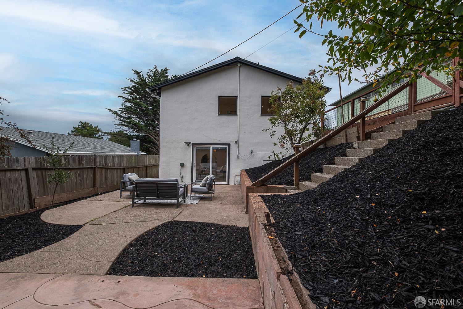 Detail Gallery Image 43 of 52 For 1441 Crestwood Dr, San Bruno,  CA 94066 - 3 Beds | 3 Baths