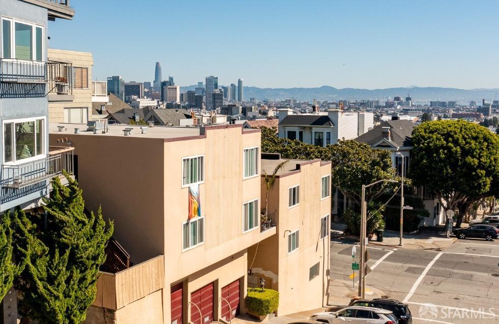 Detail Gallery Image 2 of 5 For 3700 16th St, San Francisco,  CA 94114 - – Beds | – Baths