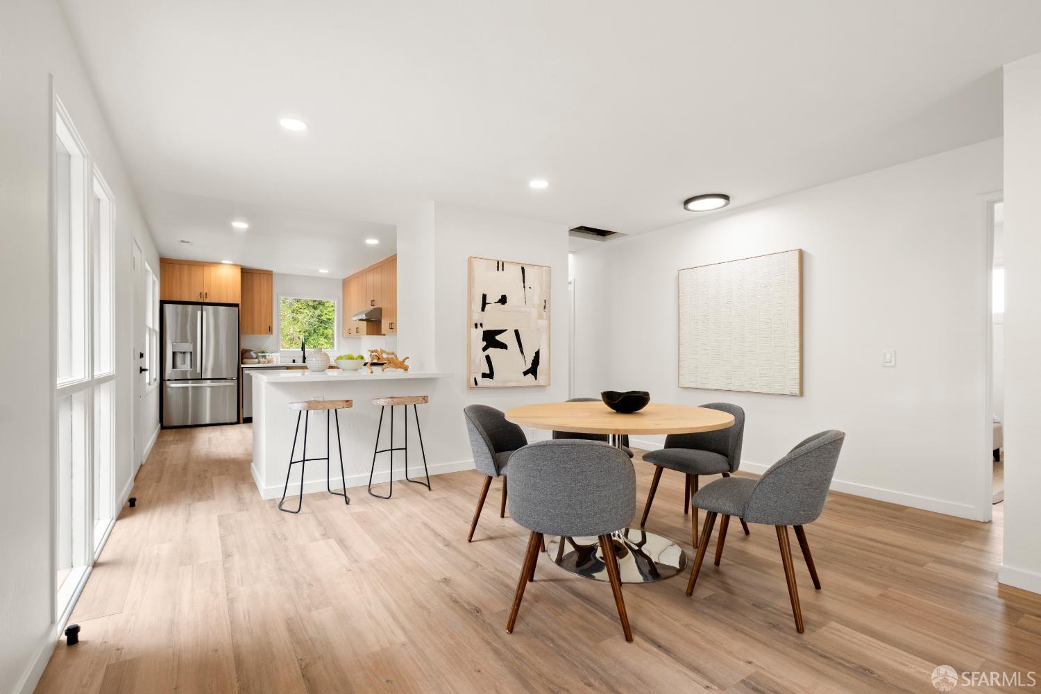 Detail Gallery Image 10 of 52 For 1441 Crestwood Dr, San Bruno,  CA 94066 - 3 Beds | 3 Baths