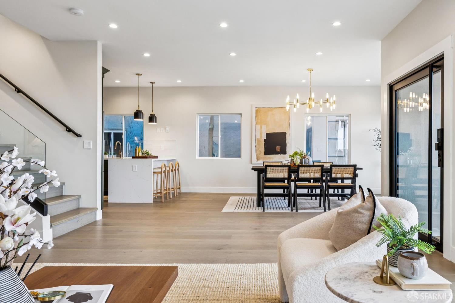 Detail Gallery Image 33 of 99 For 2024 15th Ave, San Francisco,  CA 94116 - 3 Beds | 4/1 Baths