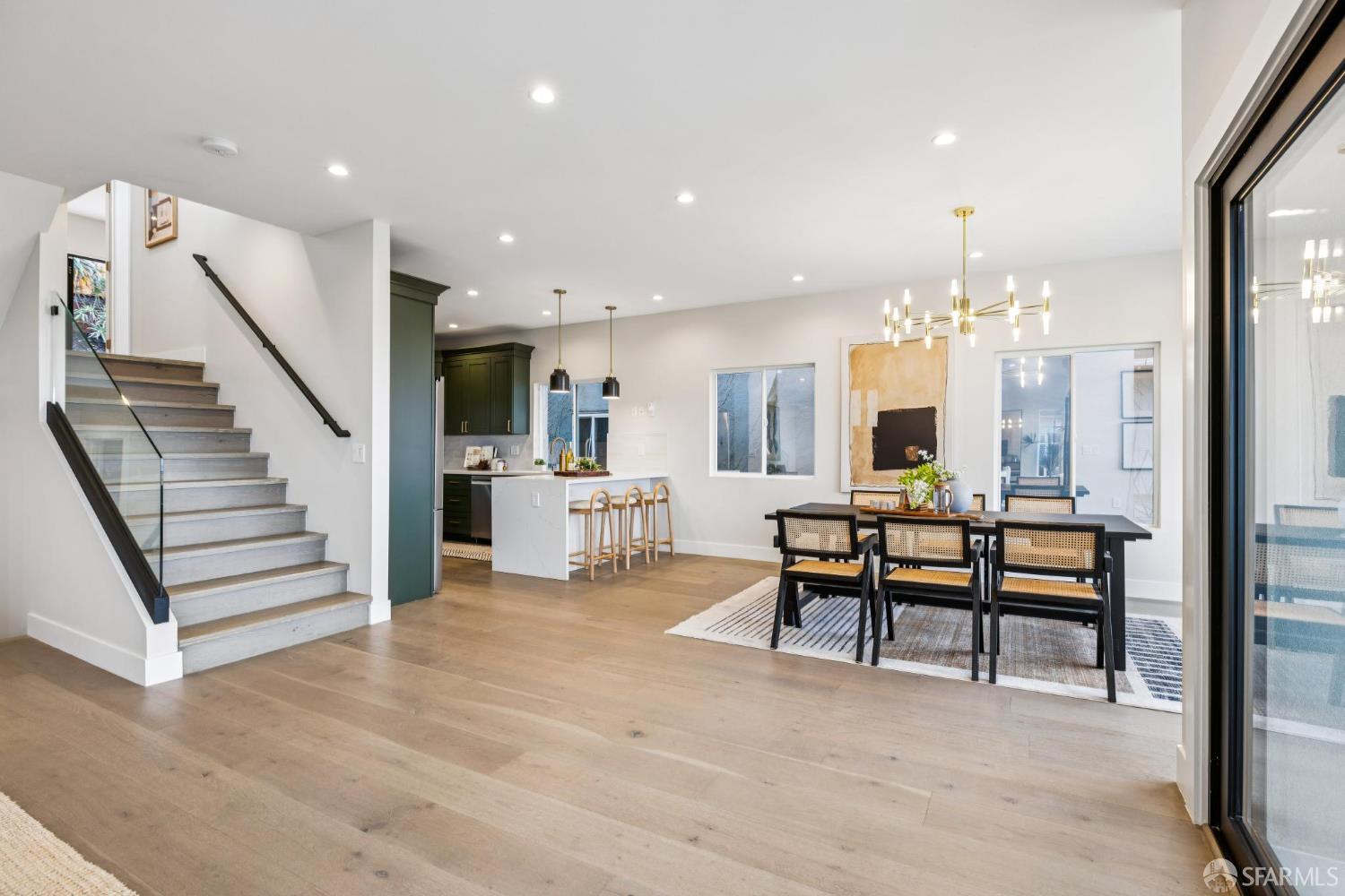 Detail Gallery Image 34 of 99 For 2024 15th Ave, San Francisco,  CA 94116 - 3 Beds | 4/1 Baths