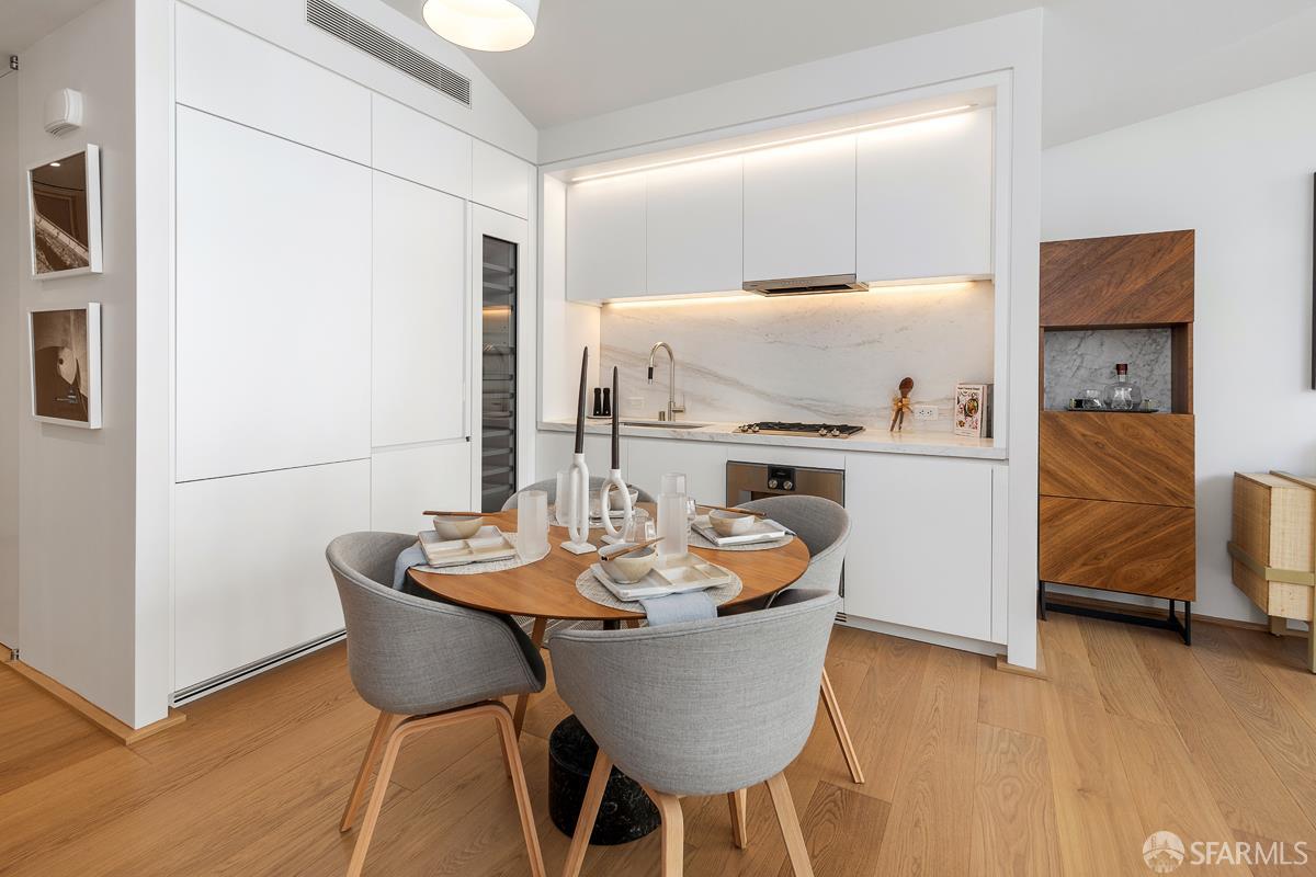 Detail Gallery Image 4 of 46 For 1 Steuart Ln #407,  San Francisco,  CA 94115 - 1 Beds | 1 Baths