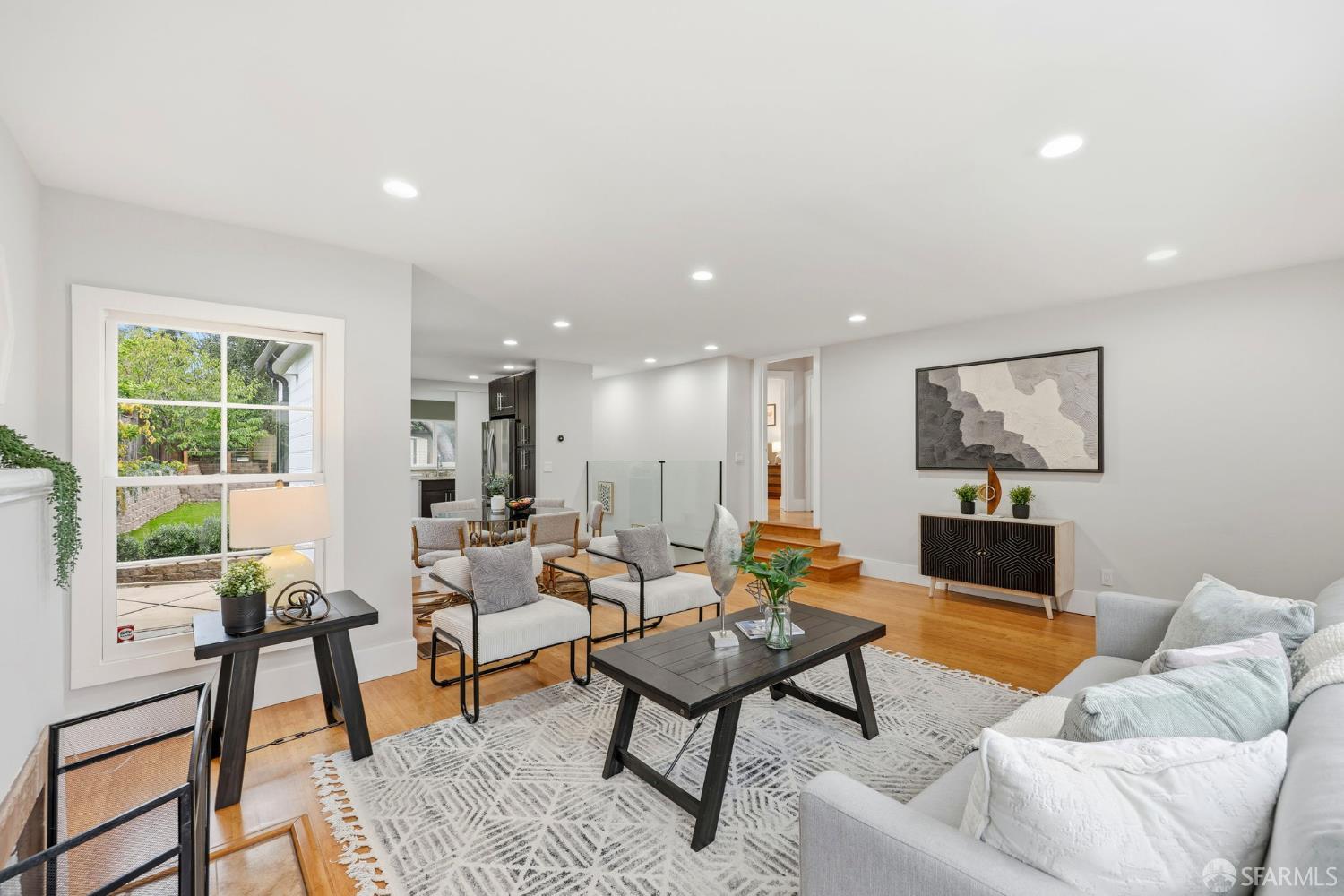 Detail Gallery Image 5 of 41 For 4749 Wilkie St, Oakland,  CA 94619 - 3 Beds | 2 Baths