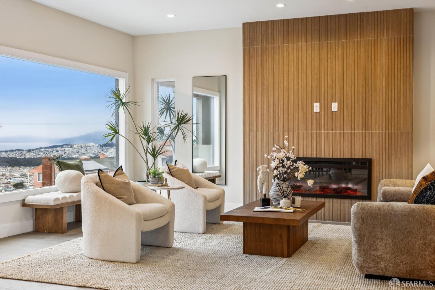 Detail Gallery Image 28 of 99 For 2024 15th Ave, San Francisco,  CA 94116 - 3 Beds | 4/1 Baths