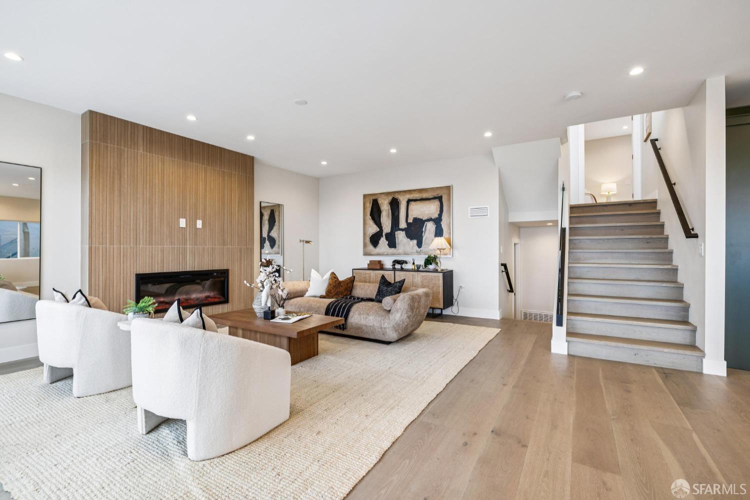 Detail Gallery Image 23 of 99 For 2024 15th Ave, San Francisco,  CA 94116 - 3 Beds | 4/1 Baths