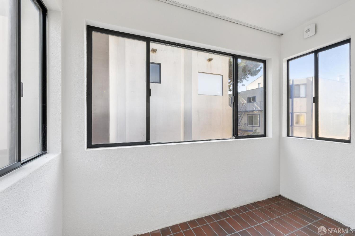 Photo #36: 425087496 Listing: Photo #36