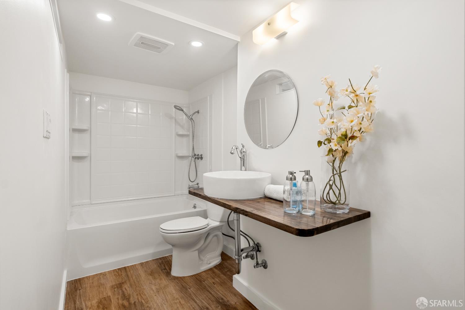 Detail Gallery Image 38 of 52 For 1441 Crestwood Dr, San Bruno,  CA 94066 - 3 Beds | 3 Baths