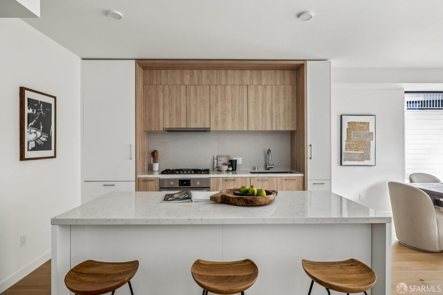 Detail Gallery Image 10 of 27 For 915 North Point St #J5,  San Francisco,  CA 94109 - 3 Beds | 2 Baths