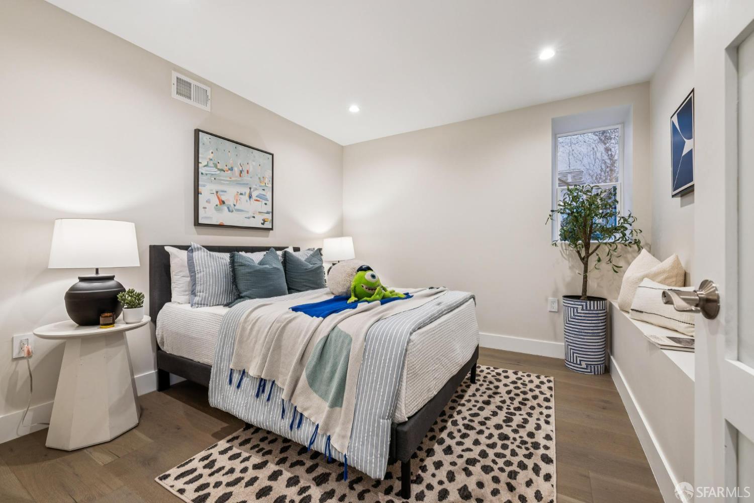 Detail Gallery Image 59 of 99 For 2024 15th Ave, San Francisco,  CA 94116 - 3 Beds | 4/1 Baths