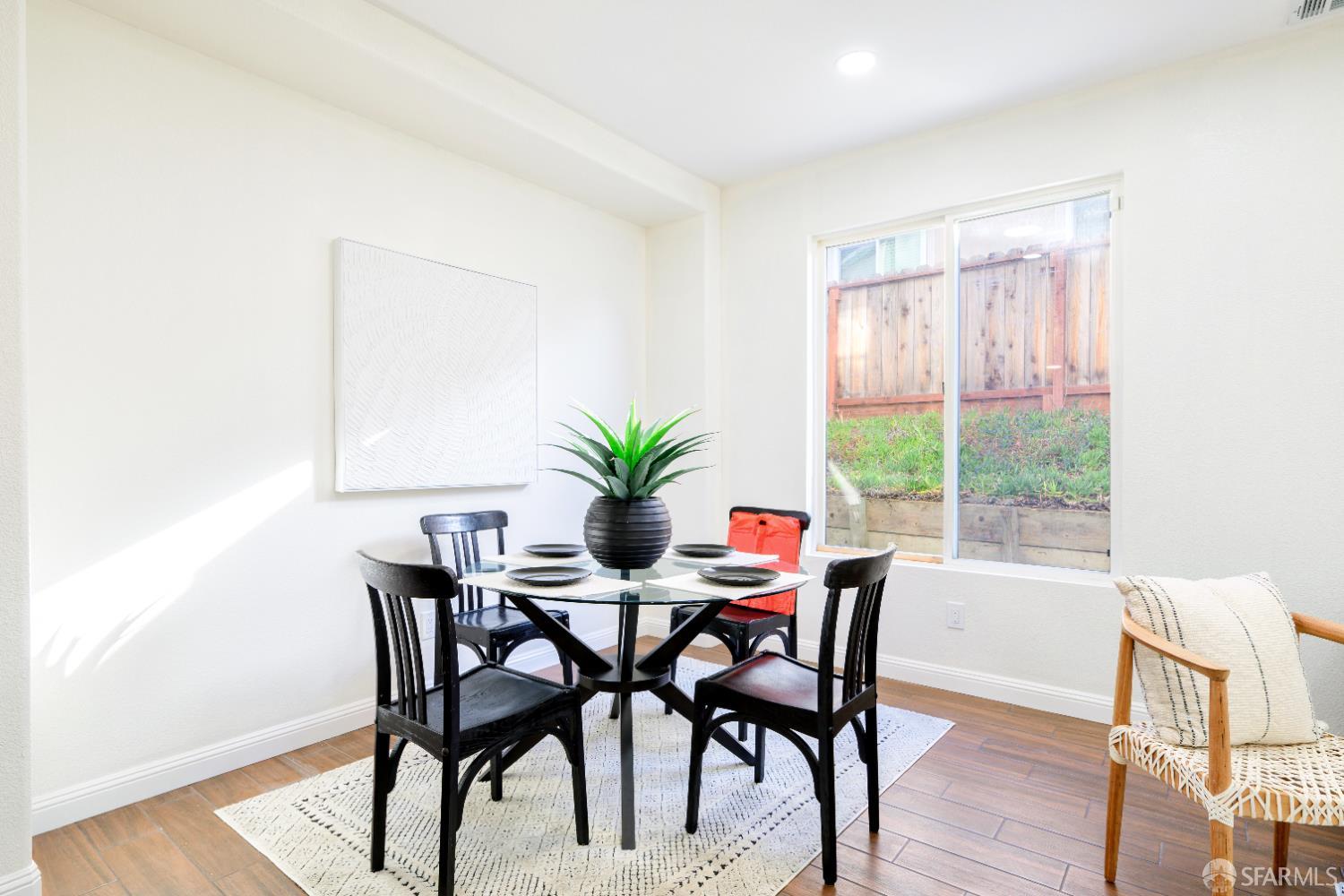 Detail Gallery Image 22 of 83 For 2275 Southwood Dr, Pittsburg,  CA 94565 - 6 Beds | 4 Baths