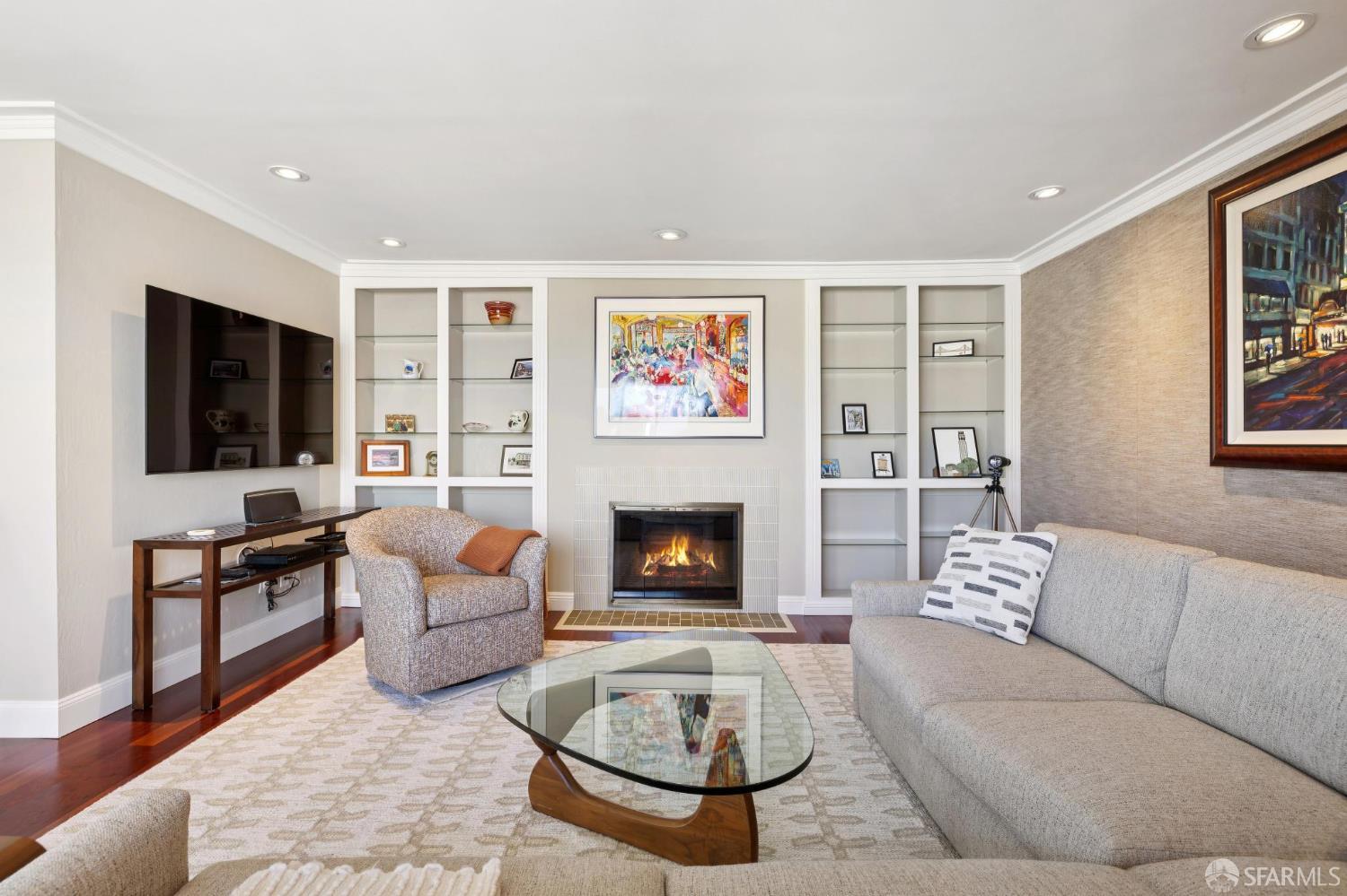 Photo #5: 425087496 Listing: Photo #5