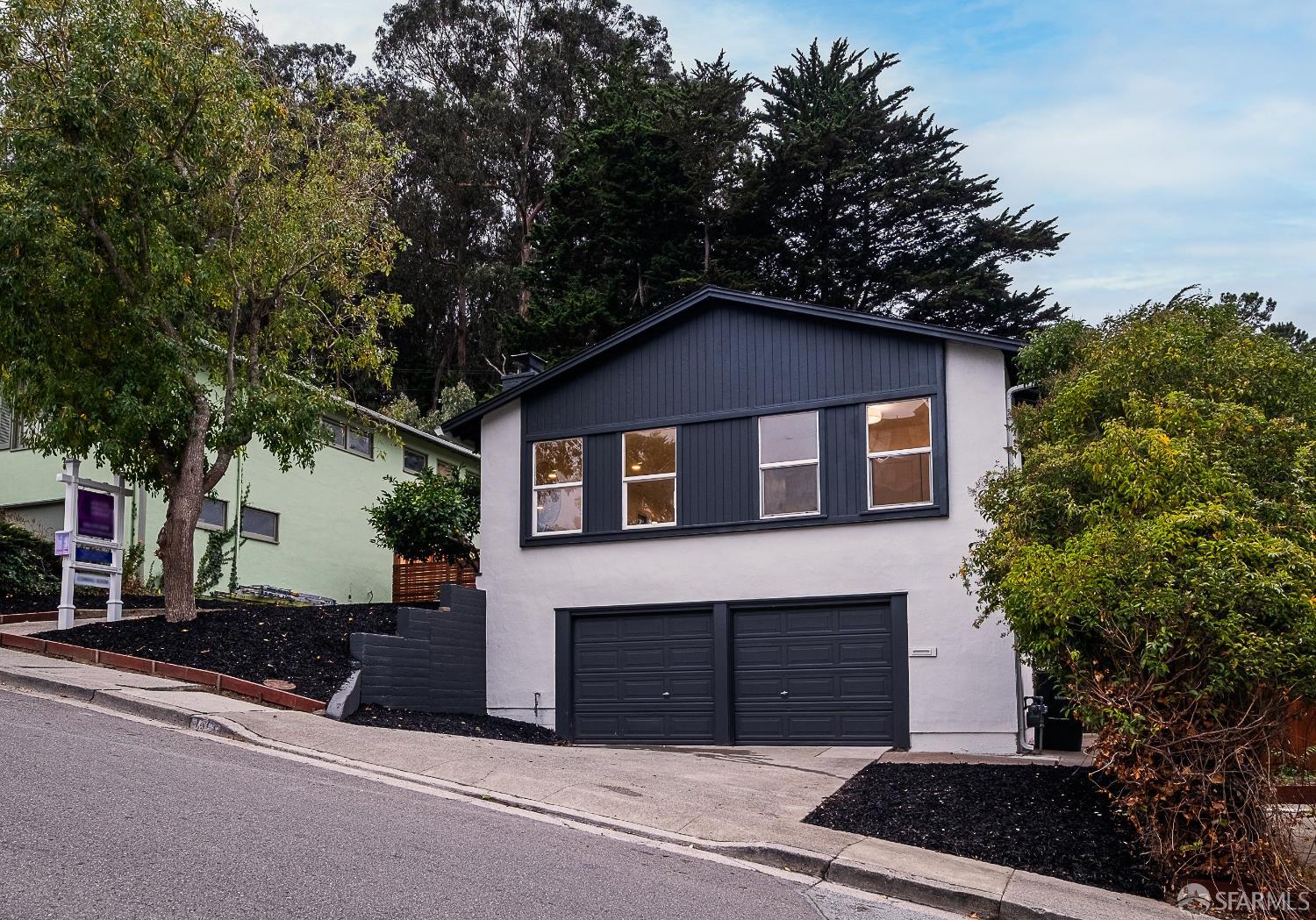 Detail Gallery Image 2 of 52 For 1441 Crestwood Dr, San Bruno,  CA 94066 - 3 Beds | 3 Baths