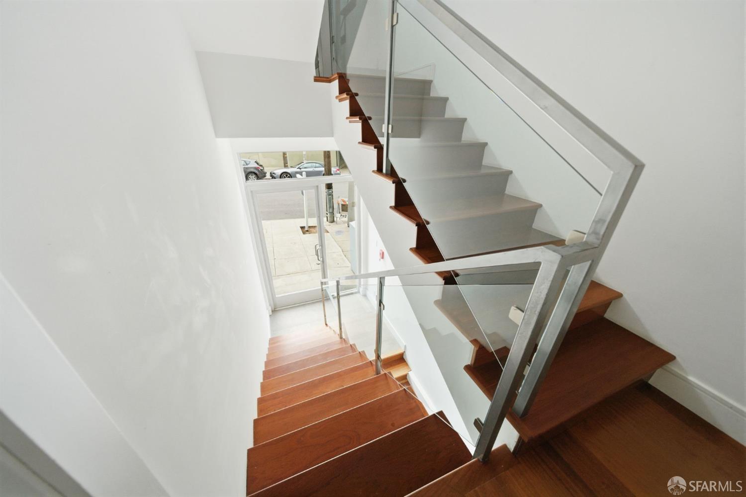 Detail Gallery Image 53 of 57 For 161 Collingwood St, San Francisco,  CA 94114 - 3 Beds | 3 Baths