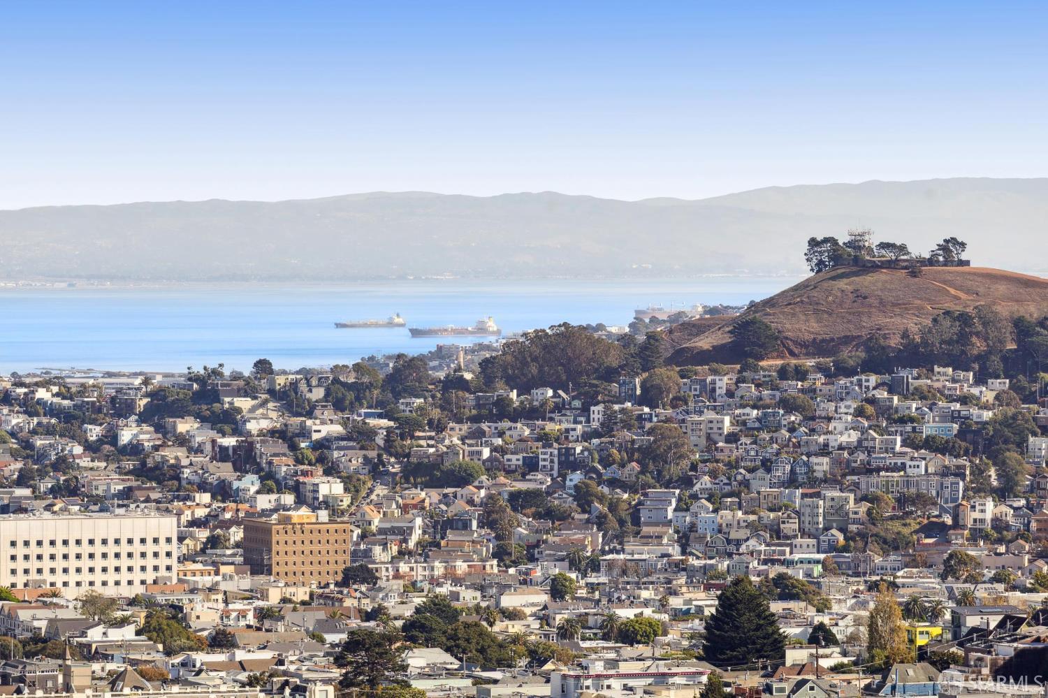 Detail Gallery Image 23 of 32 For 505 Grand View Ave #4,  San Francisco,  CA 94114 - 2 Beds | 2 Baths