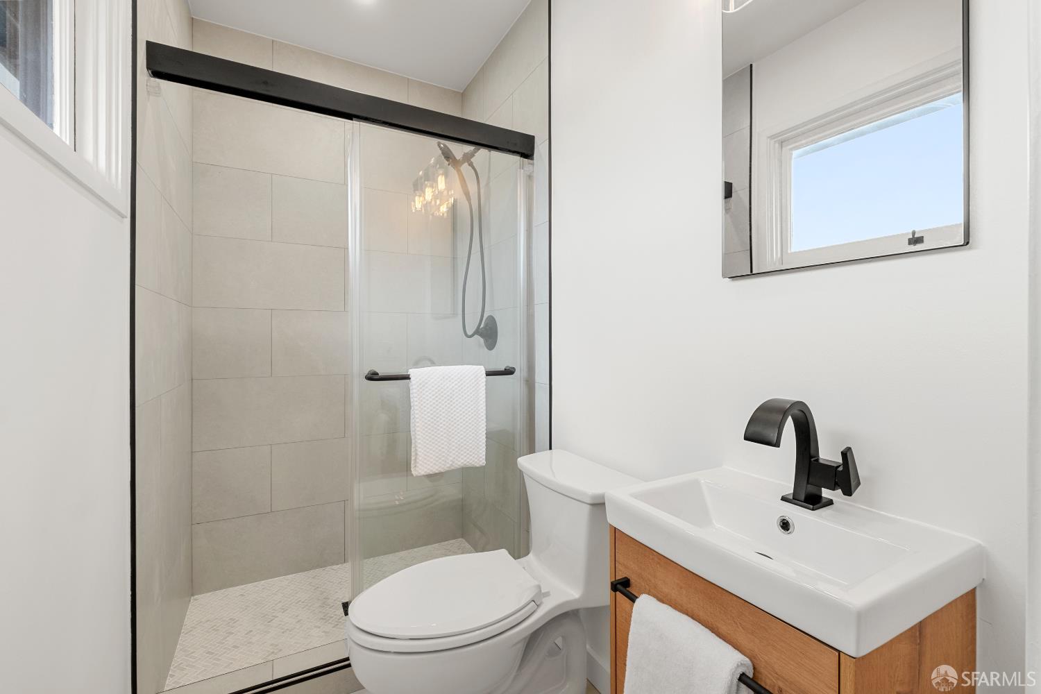 Detail Gallery Image 29 of 52 For 1441 Crestwood Dr, San Bruno,  CA 94066 - 3 Beds | 3 Baths