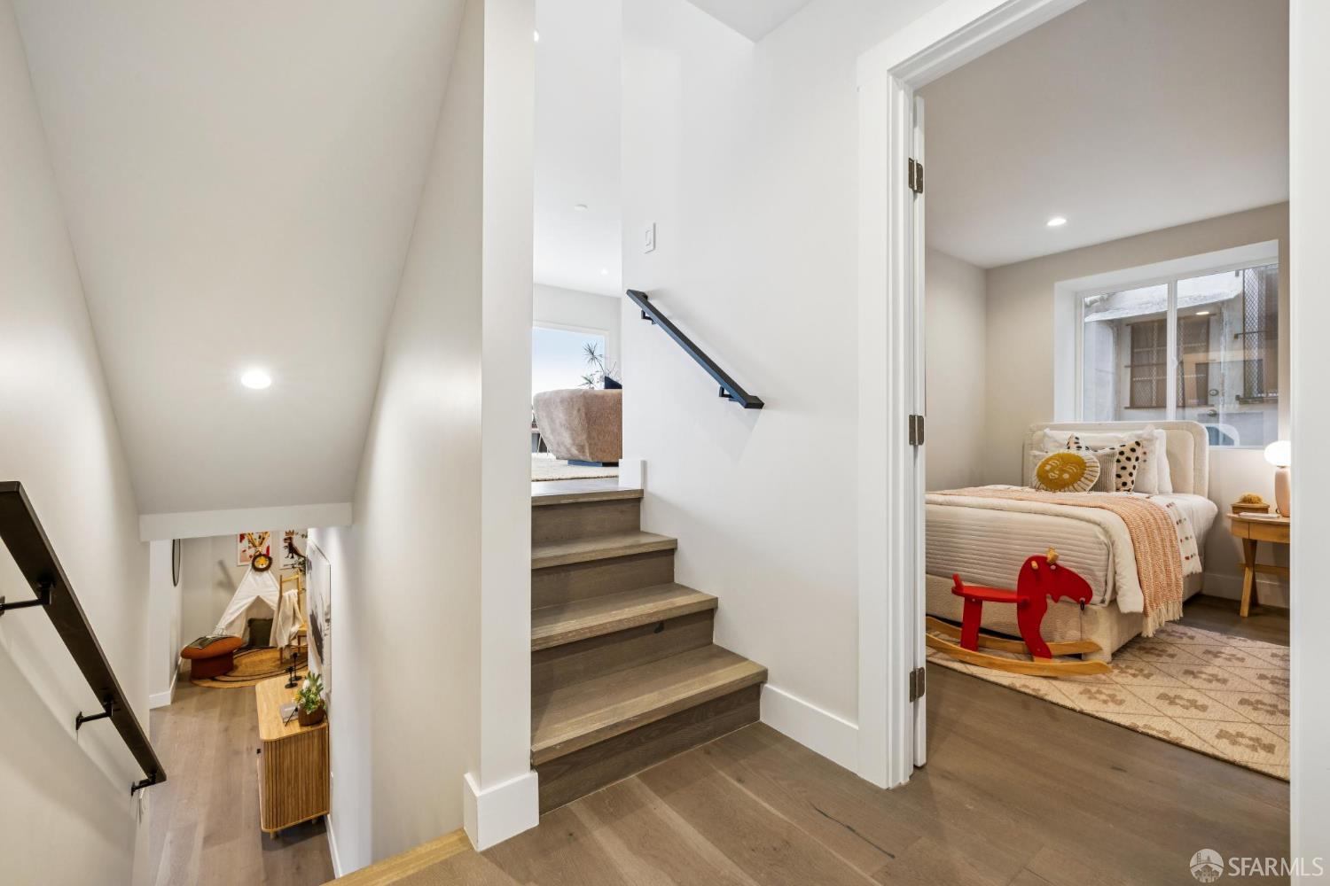 Detail Gallery Image 61 of 99 For 2024 15th Ave, San Francisco,  CA 94116 - 3 Beds | 4/1 Baths