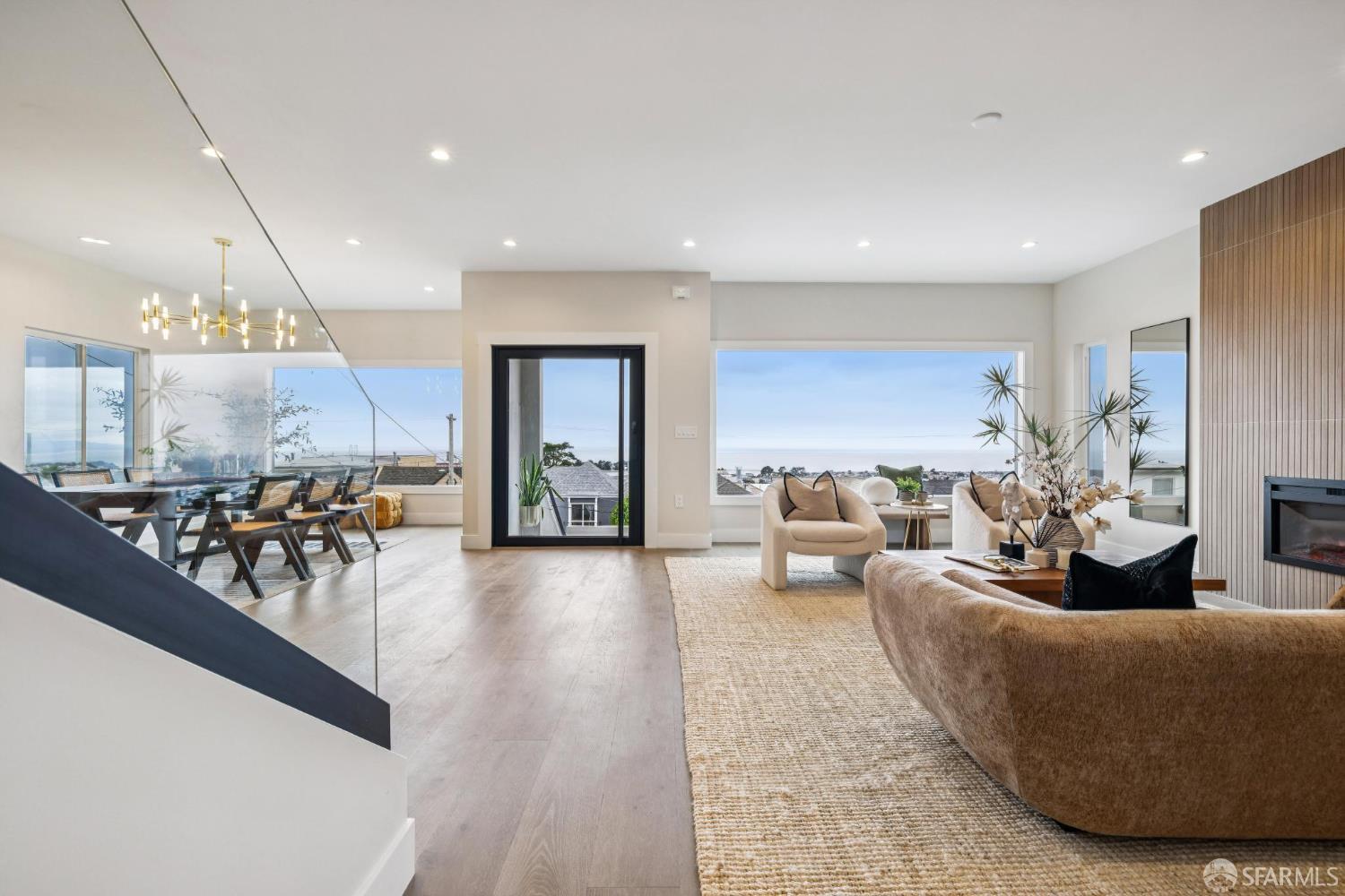 Detail Gallery Image 30 of 99 For 2024 15th Ave, San Francisco,  CA 94116 - 3 Beds | 4/1 Baths