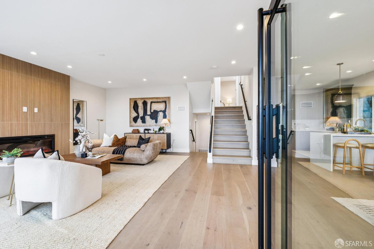 Detail Gallery Image 22 of 99 For 2024 15th Ave, San Francisco,  CA 94116 - 3 Beds | 4/1 Baths