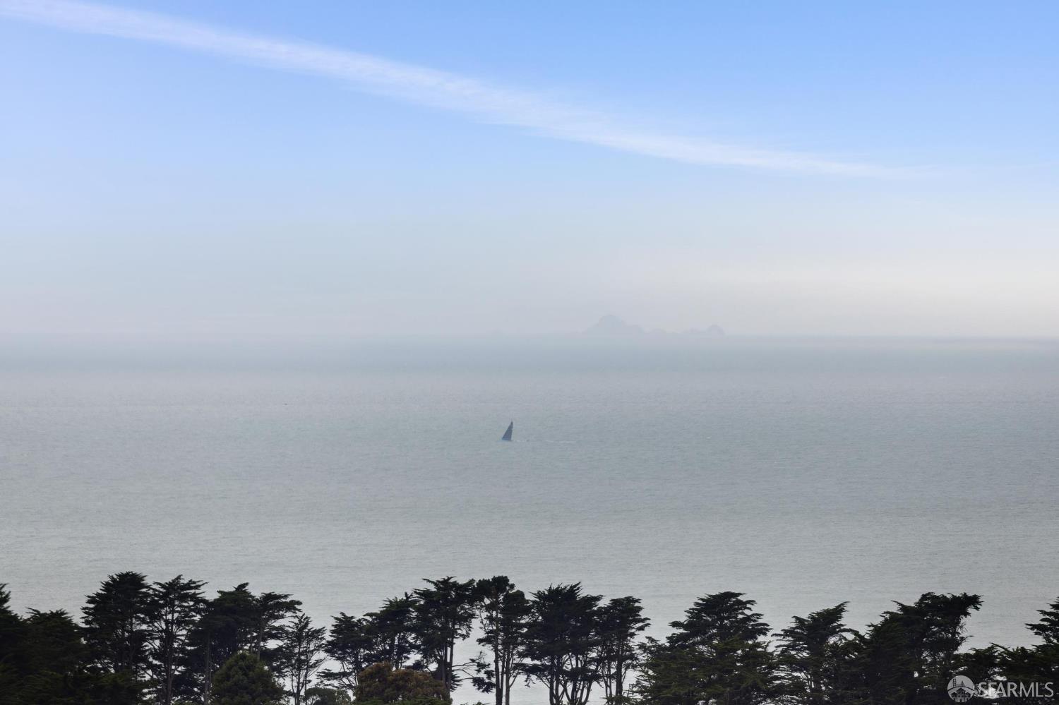 Detail Gallery Image 15 of 99 For 2024 15th Ave, San Francisco,  CA 94116 - 3 Beds | 4/1 Baths