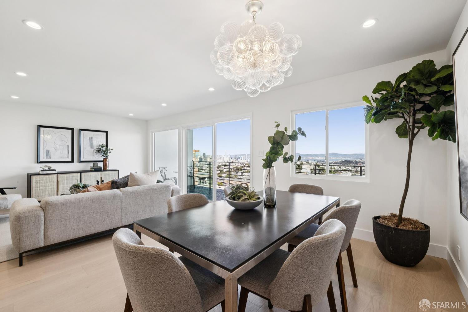 Detail Gallery Image 11 of 32 For 505 Grand View Ave #4,  San Francisco,  CA 94114 - 2 Beds | 2 Baths