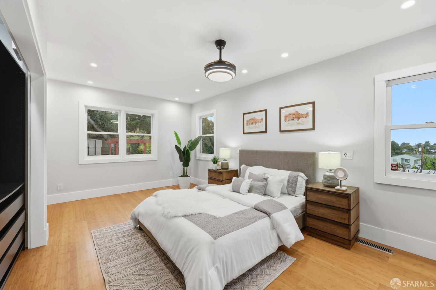 Detail Gallery Image 16 of 41 For 4749 Wilkie St, Oakland,  CA 94619 - 3 Beds | 2 Baths