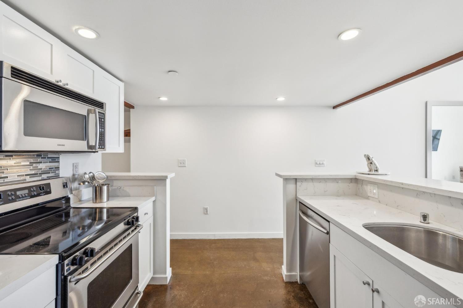 Photo #20: 425087553 Listing: Photo #20