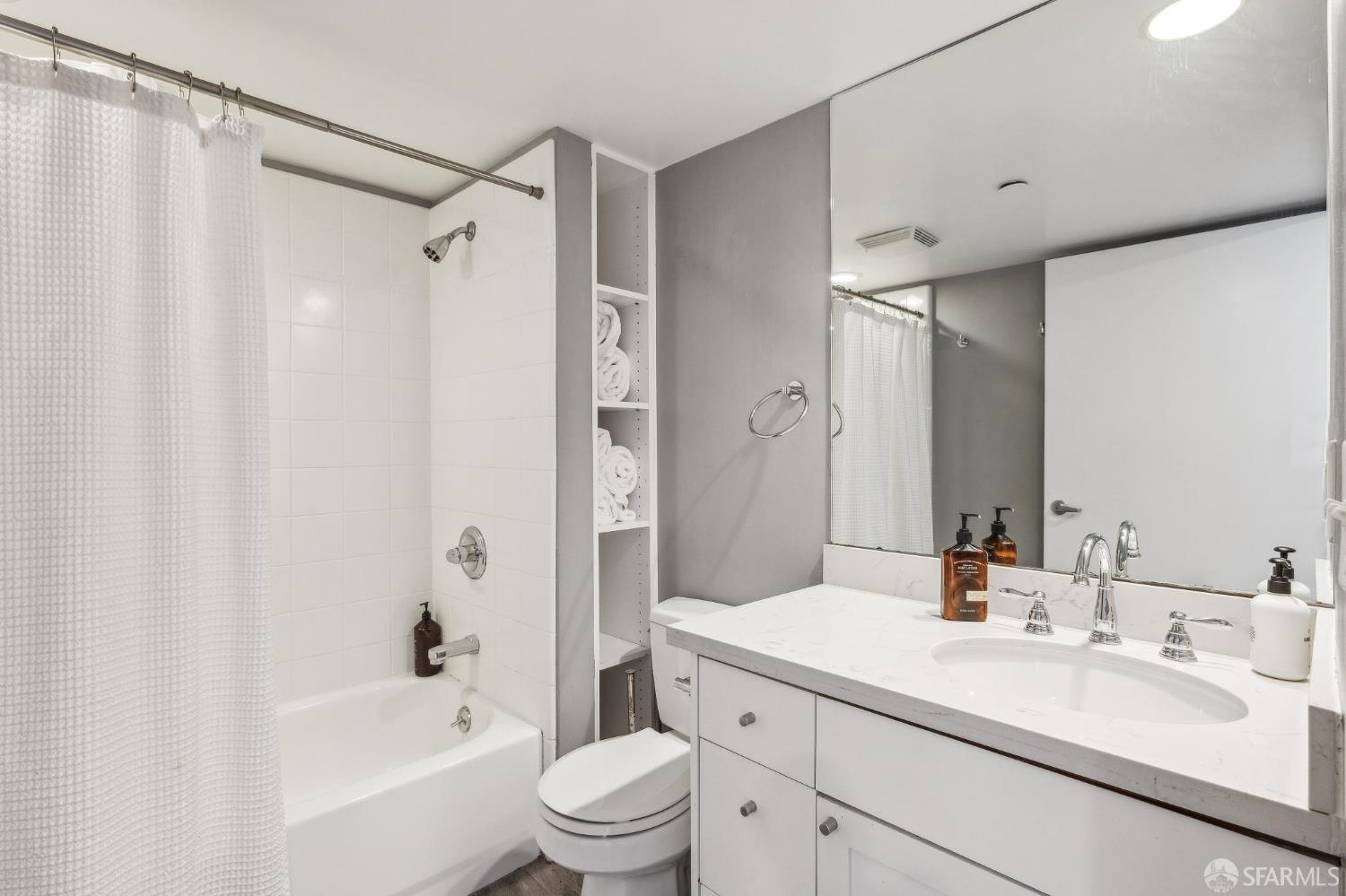 Photo #22: 425087553 Listing: Photo #22