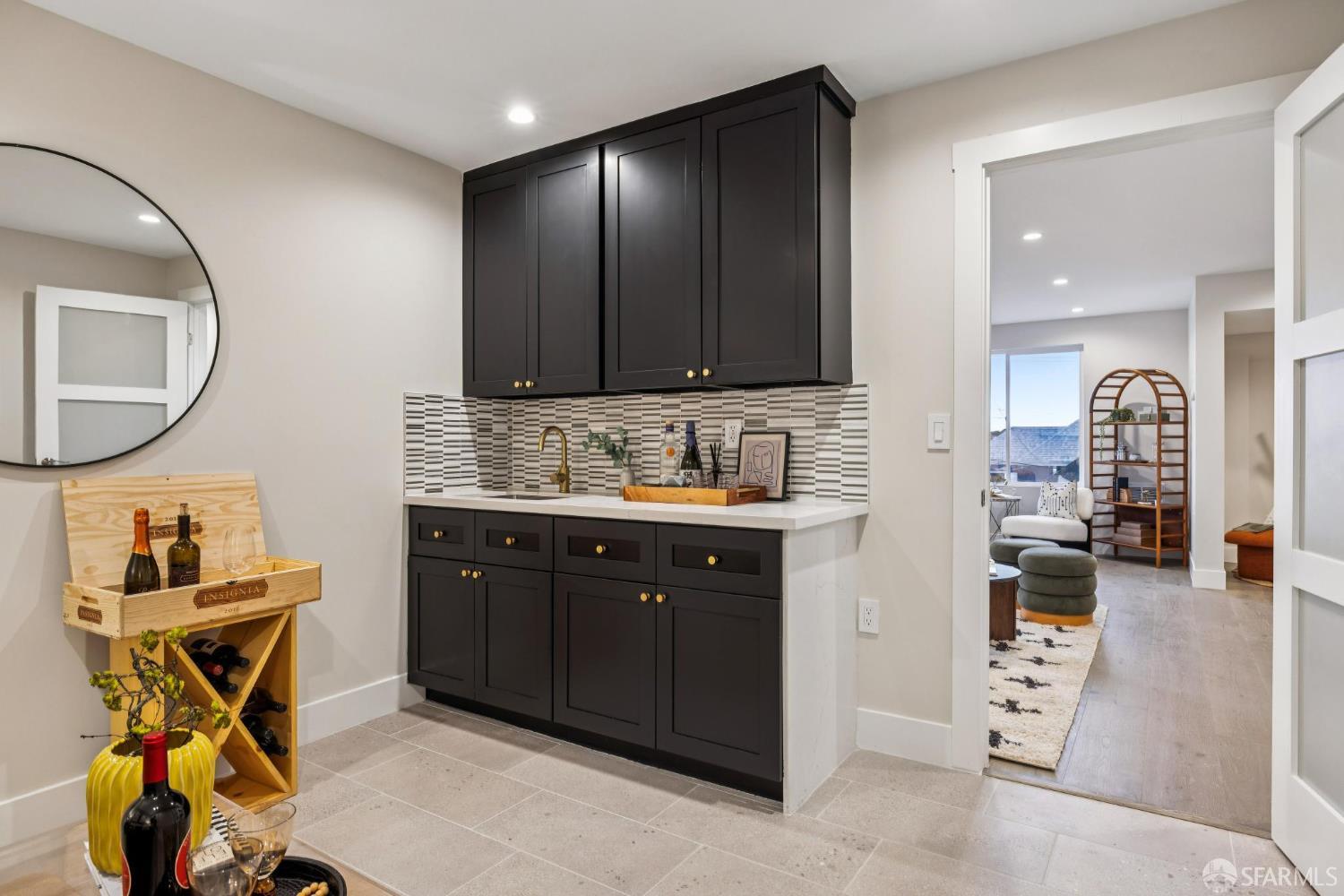 Detail Gallery Image 83 of 99 For 2024 15th Ave, San Francisco,  CA 94116 - 3 Beds | 4/1 Baths