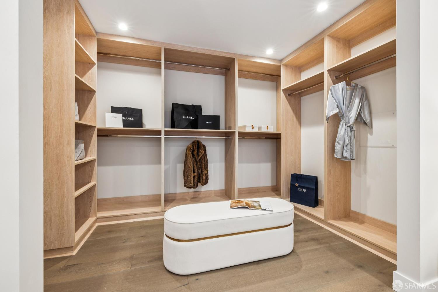 Detail Gallery Image 50 of 99 For 2024 15th Ave, San Francisco,  CA 94116 - 3 Beds | 4/1 Baths