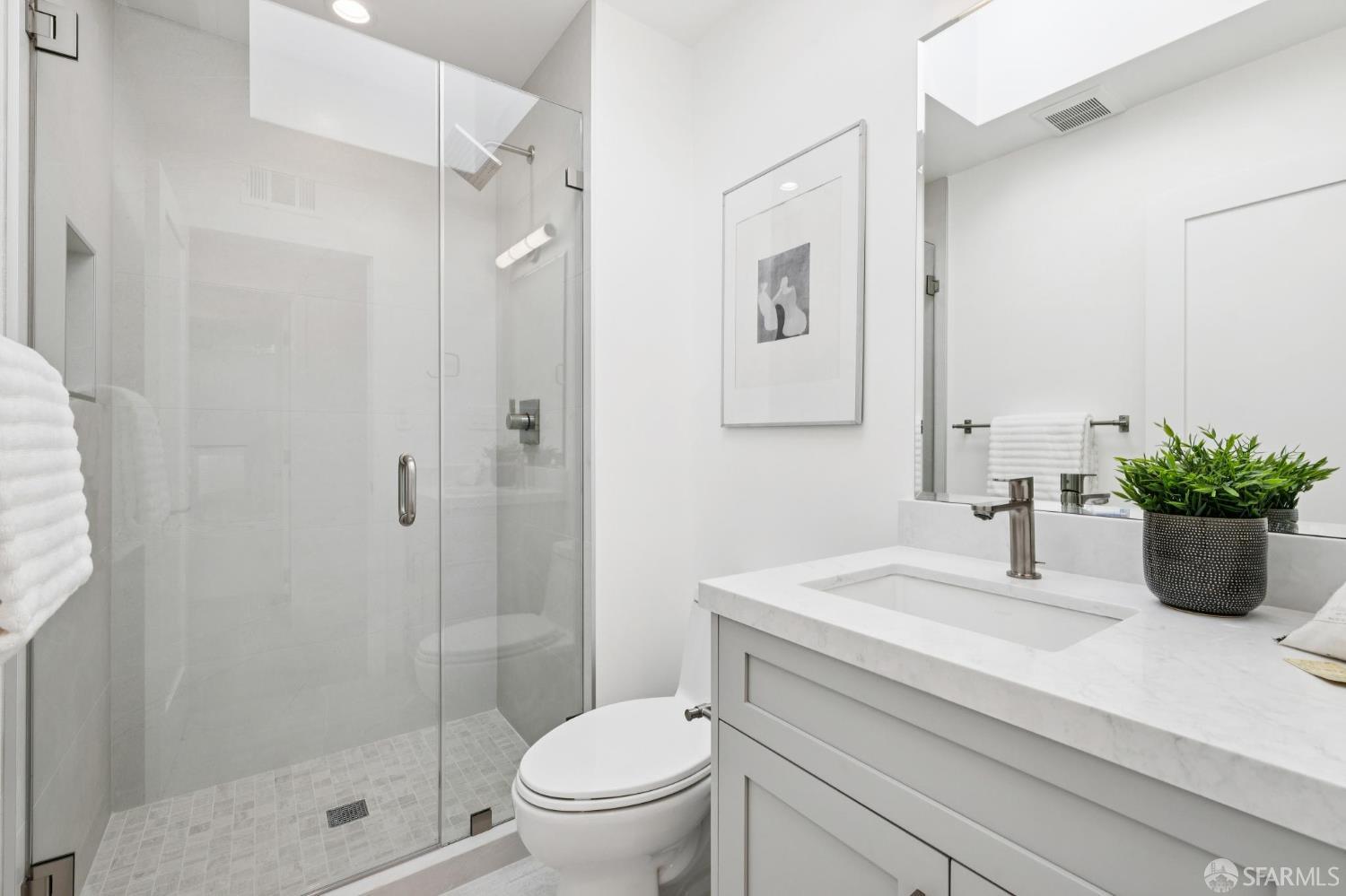 Detail Gallery Image 30 of 32 For 505 Grand View Ave #4,  San Francisco,  CA 94114 - 2 Beds | 2 Baths