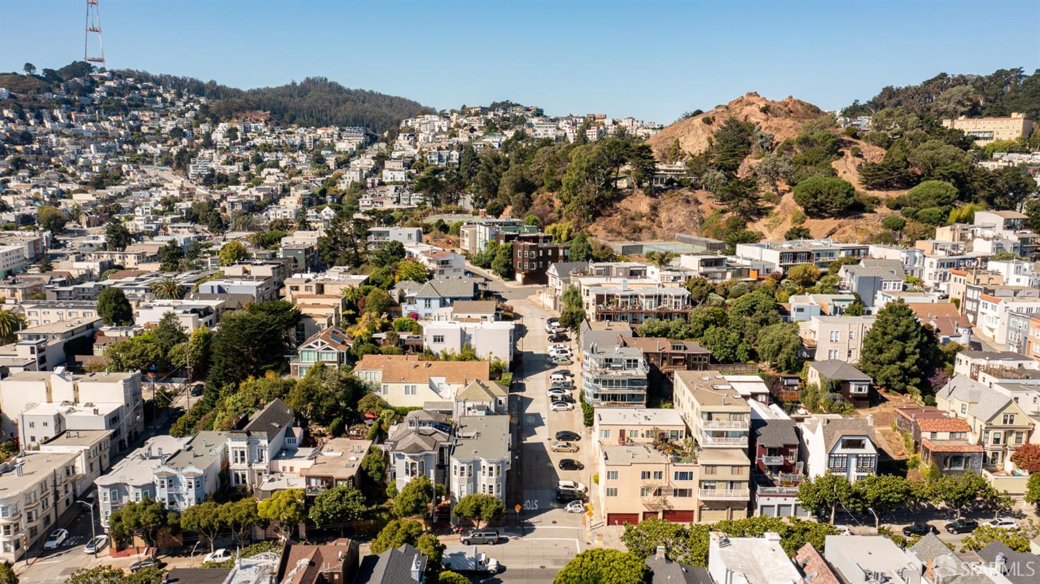 Detail Gallery Image 5 of 5 For 3700 16th St, San Francisco,  CA 94114 - – Beds | – Baths