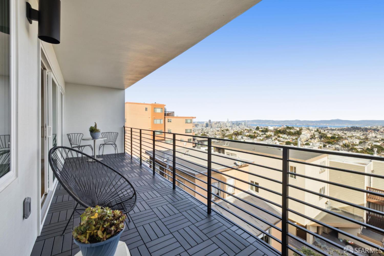 Detail Gallery Image 18 of 32 For 505 Grand View Ave #4,  San Francisco,  CA 94114 - 2 Beds | 2 Baths