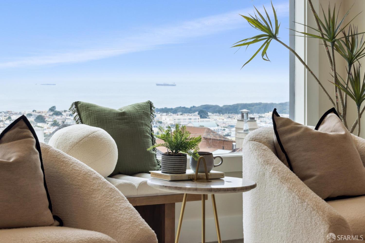 Detail Gallery Image 11 of 99 For 2024 15th Ave, San Francisco,  CA 94116 - 3 Beds | 4/1 Baths