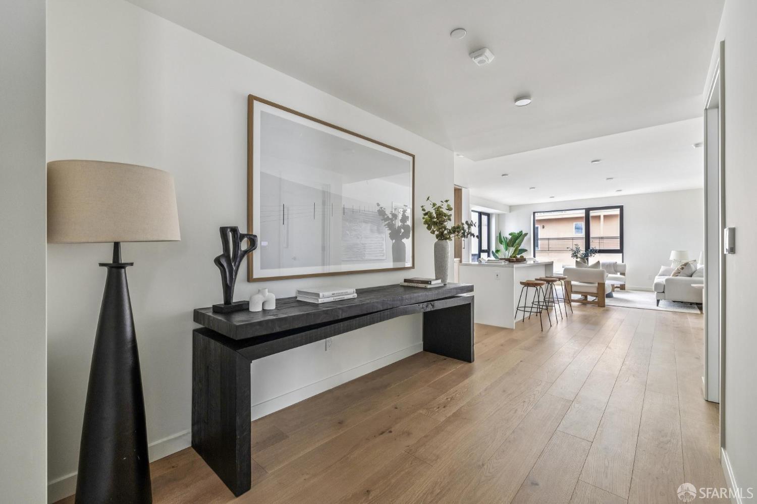 Detail Gallery Image 2 of 27 For 915 North Point St #J5,  San Francisco,  CA 94109 - 3 Beds | 2 Baths