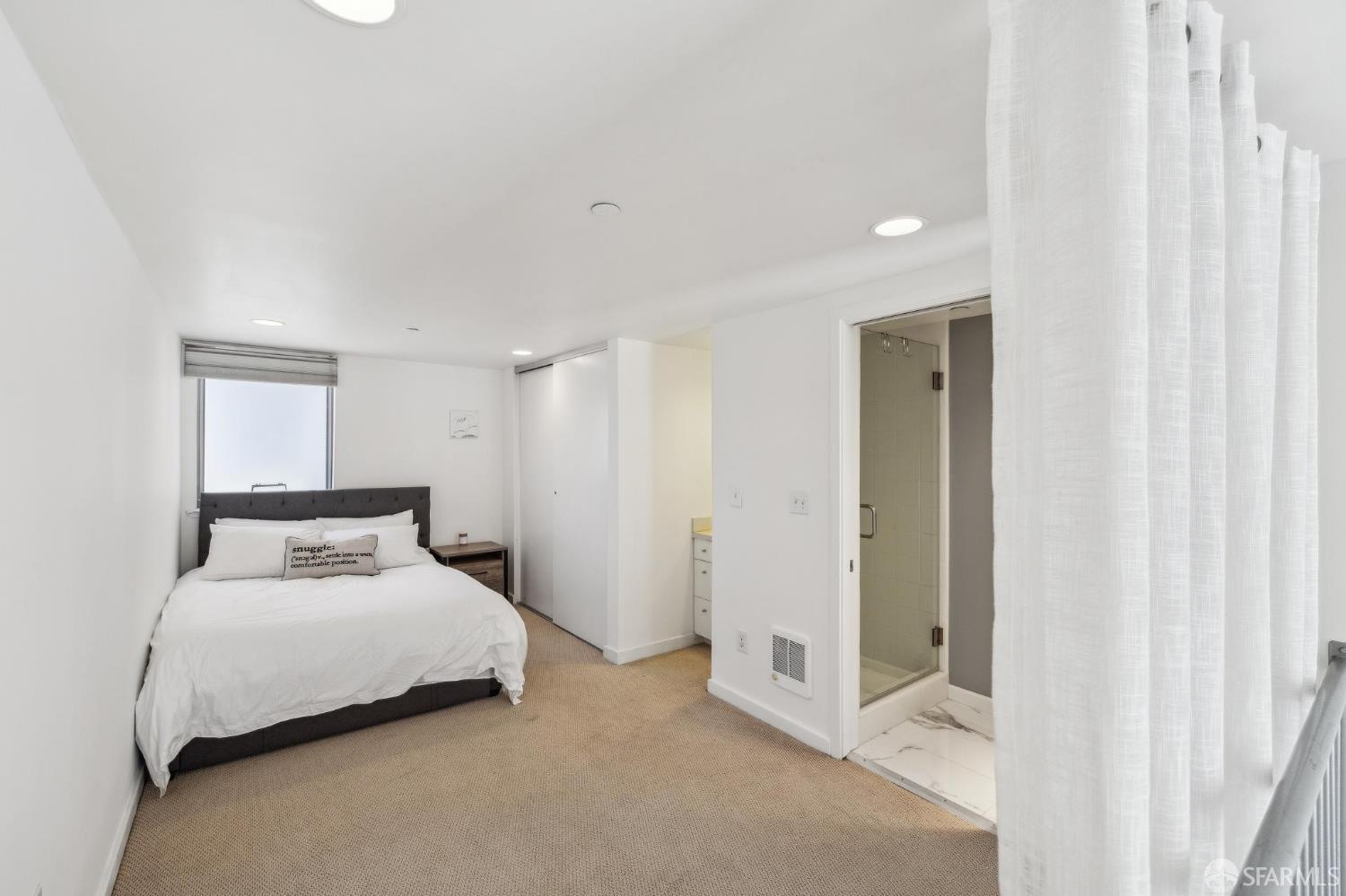 Photo #24: 425087553 Listing: Photo #24