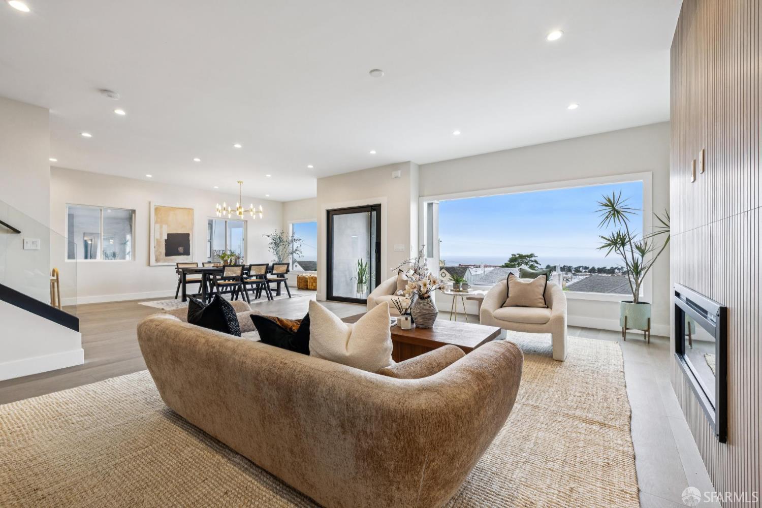 Detail Gallery Image 31 of 99 For 2024 15th Ave, San Francisco,  CA 94116 - 3 Beds | 4/1 Baths