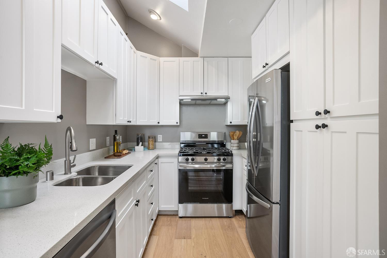 Photo #28: 425087807 Listing: Photo #28