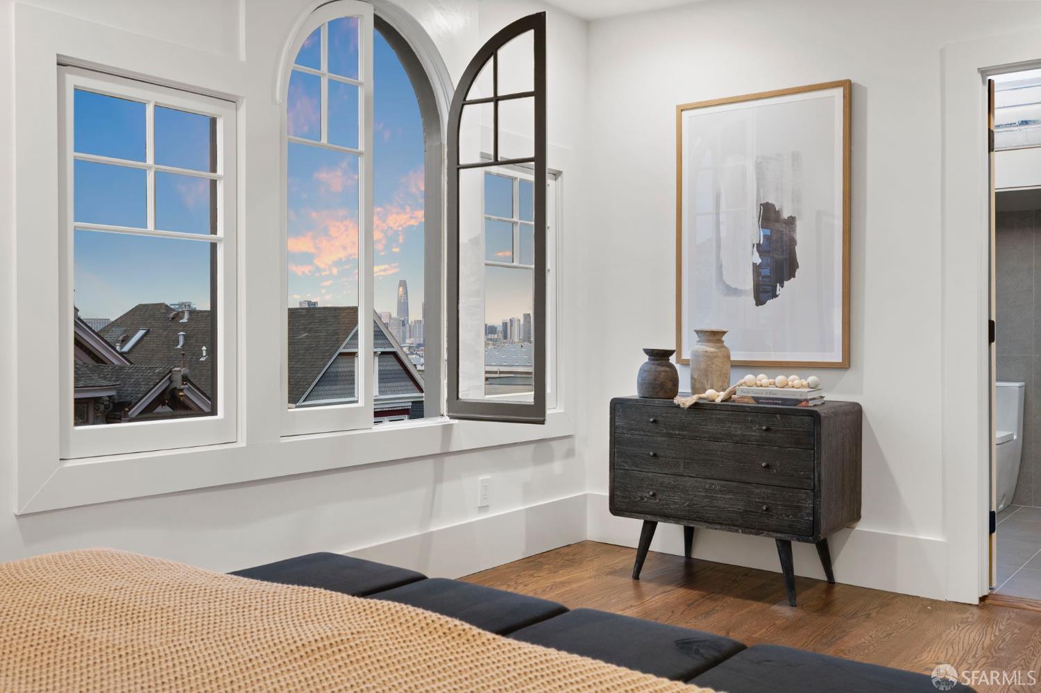 Detail Gallery Image 36 of 66 For 3983 19th St, San Francisco,  CA 94114 - 4 Beds | 2/1 Baths