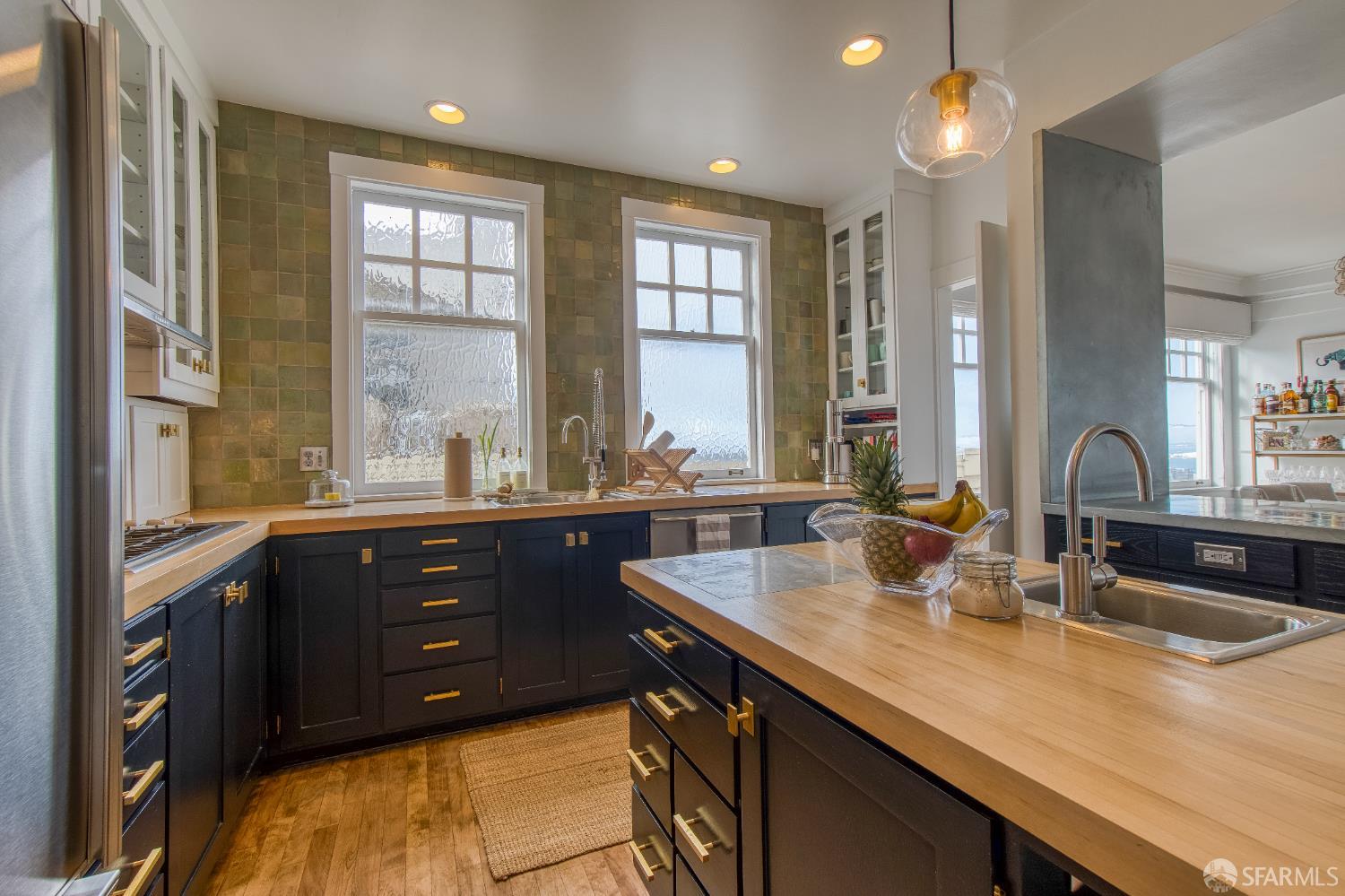 Detail Gallery Image 29 of 46 For 1244 Washington St, San Francisco,  CA 94108 - 2 Beds | 2 Baths