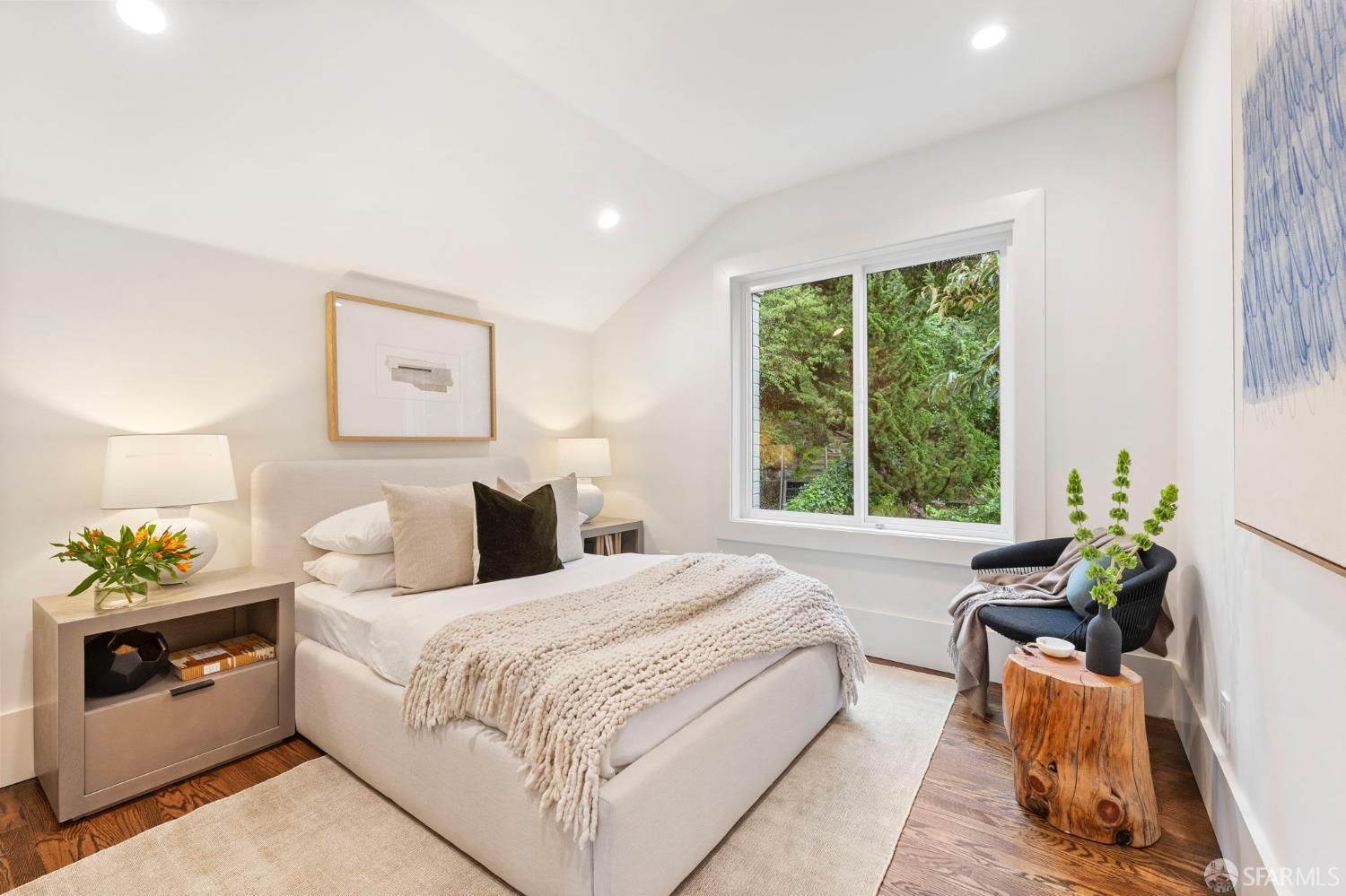 Detail Gallery Image 51 of 66 For 3983 19th St, San Francisco,  CA 94114 - 4 Beds | 2/1 Baths