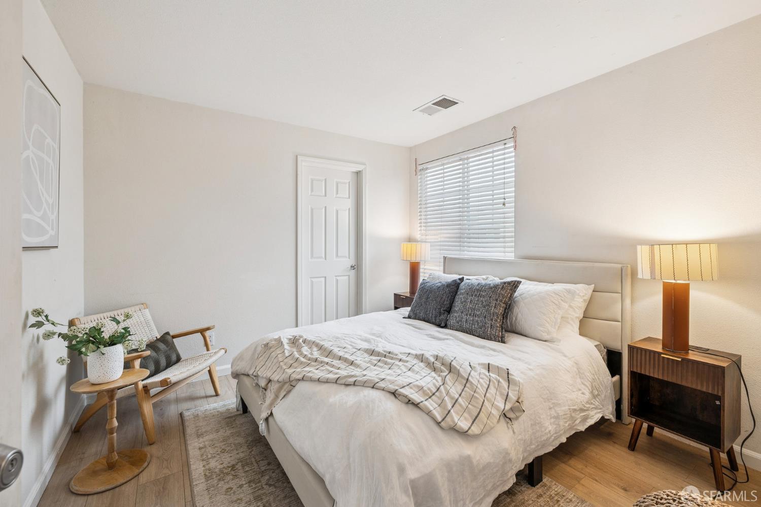 Detail Gallery Image 22 of 38 For 205 Montevina Way, Hayward,  CA 94545 - 5 Beds | 3 Baths