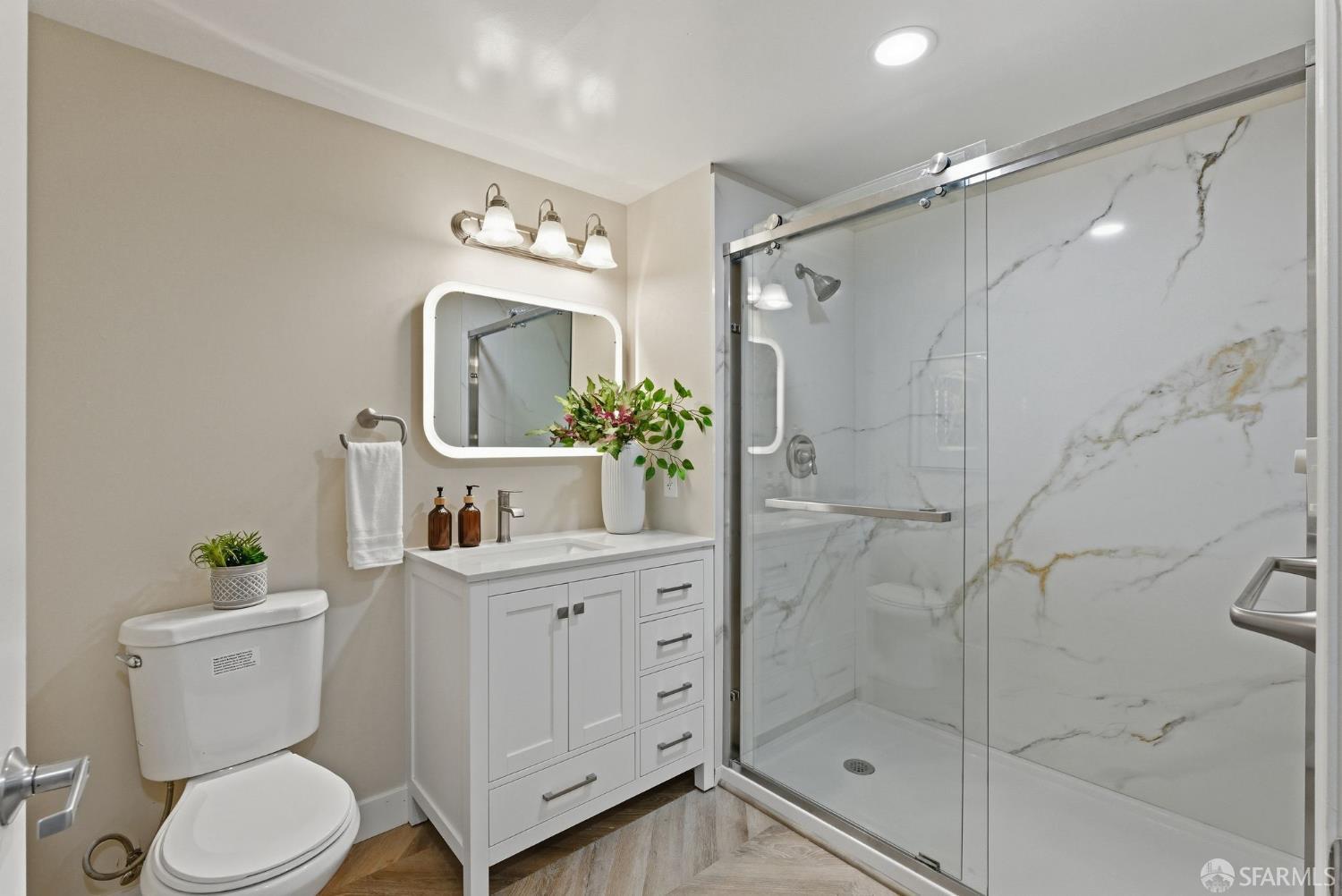 Detail Gallery Image 5 of 36 For 81 Frank Norris St #201,  San Francisco,  CA 94109 - 1 Beds | 1 Baths