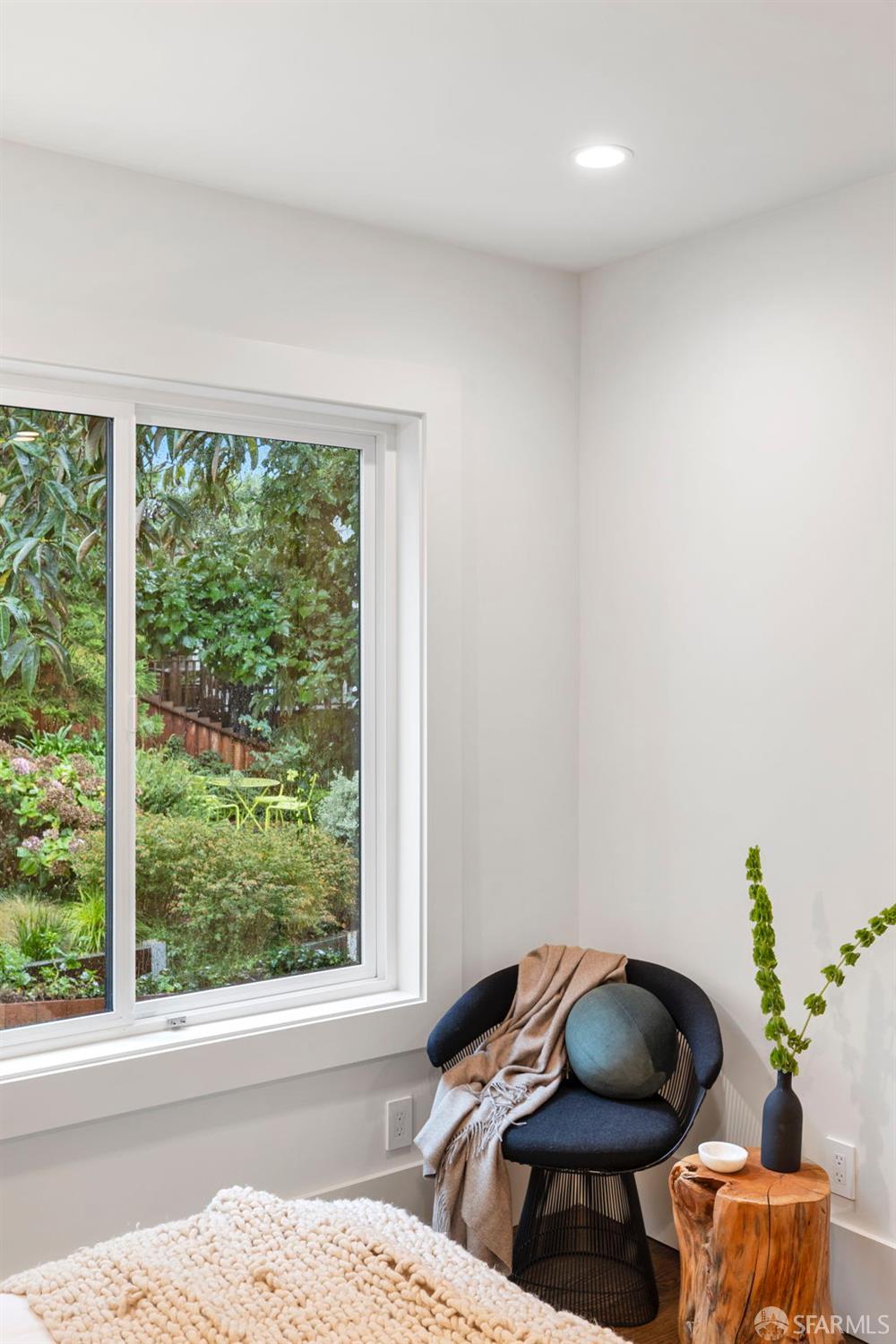 Detail Gallery Image 53 of 66 For 3983 19th St, San Francisco,  CA 94114 - 4 Beds | 2/1 Baths