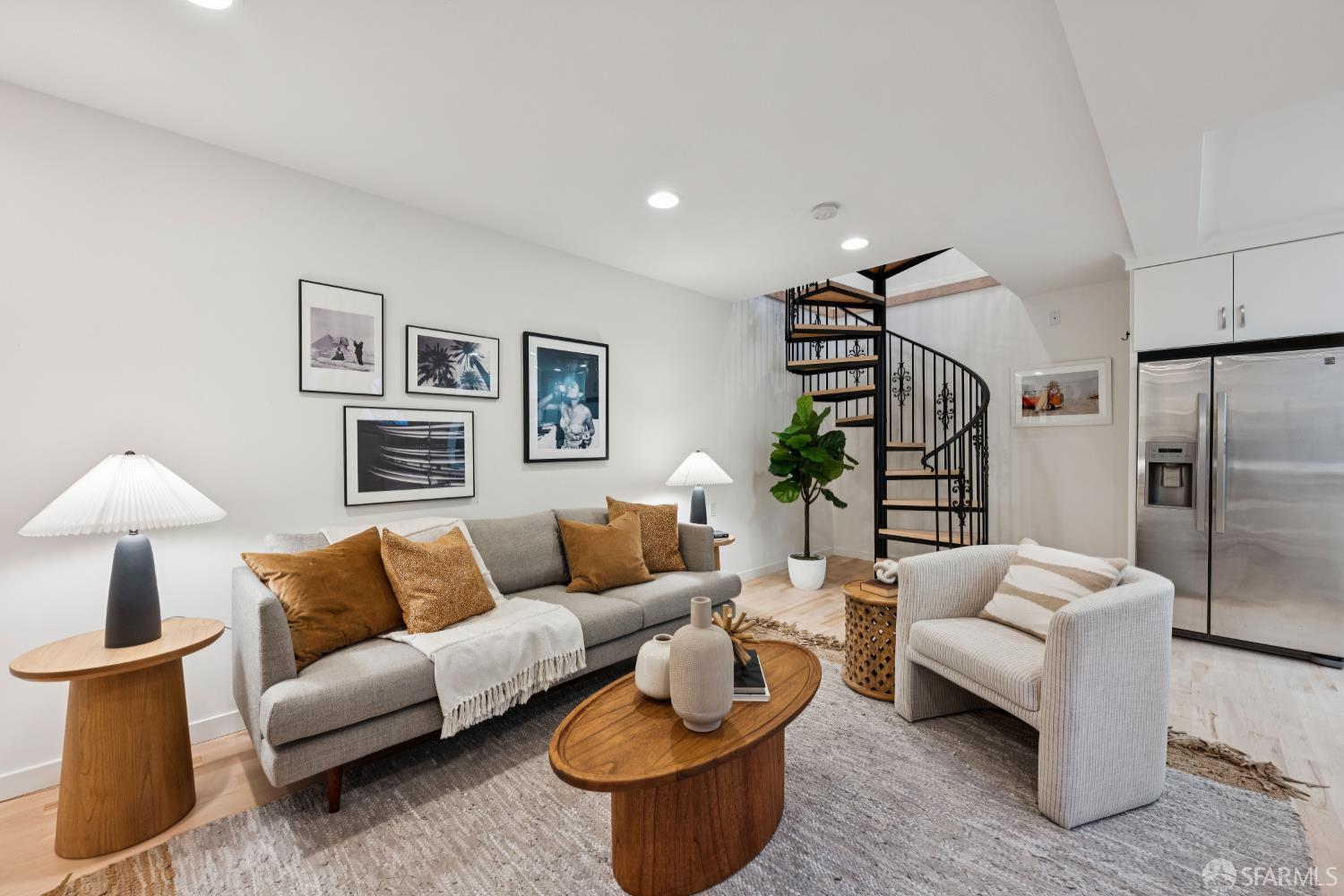 Photo #4: 425087831 Listing: Photo #4