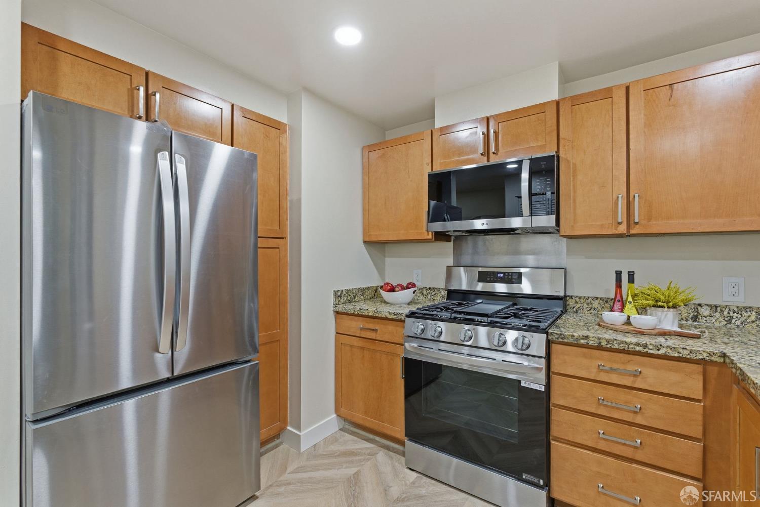 Detail Gallery Image 22 of 36 For 81 Frank Norris St #201,  San Francisco,  CA 94109 - 1 Beds | 1 Baths