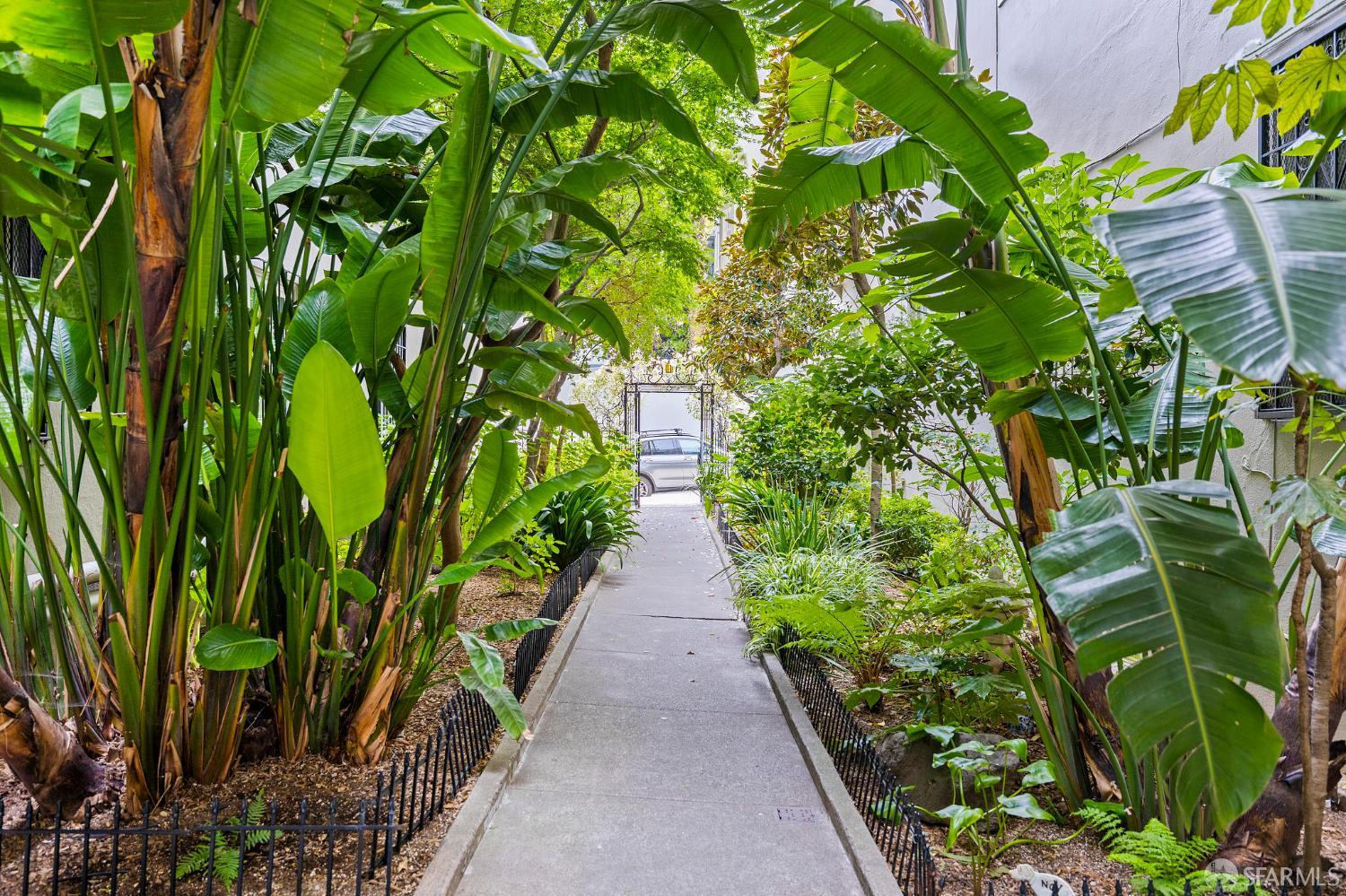 Photo #60: 425087818 Listing: Photo #60