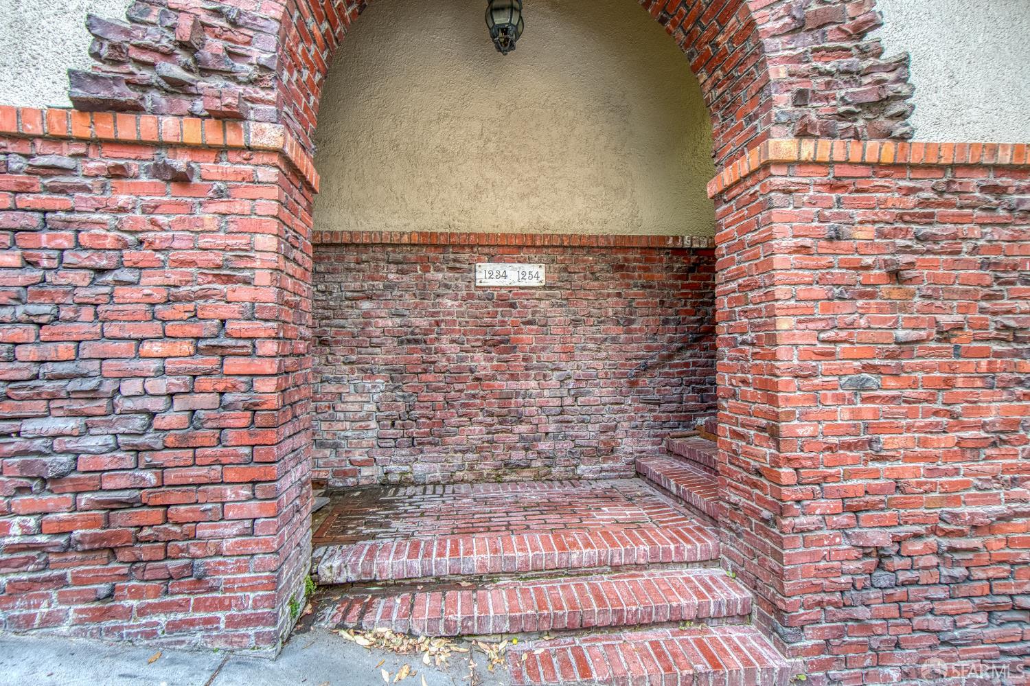 Detail Gallery Image 36 of 46 For 1244 Washington St, San Francisco,  CA 94108 - 2 Beds | 2 Baths