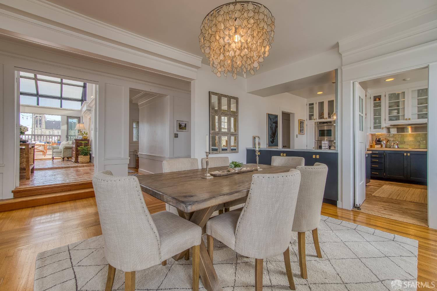 Detail Gallery Image 26 of 46 For 1244 Washington St, San Francisco,  CA 94108 - 2 Beds | 2 Baths