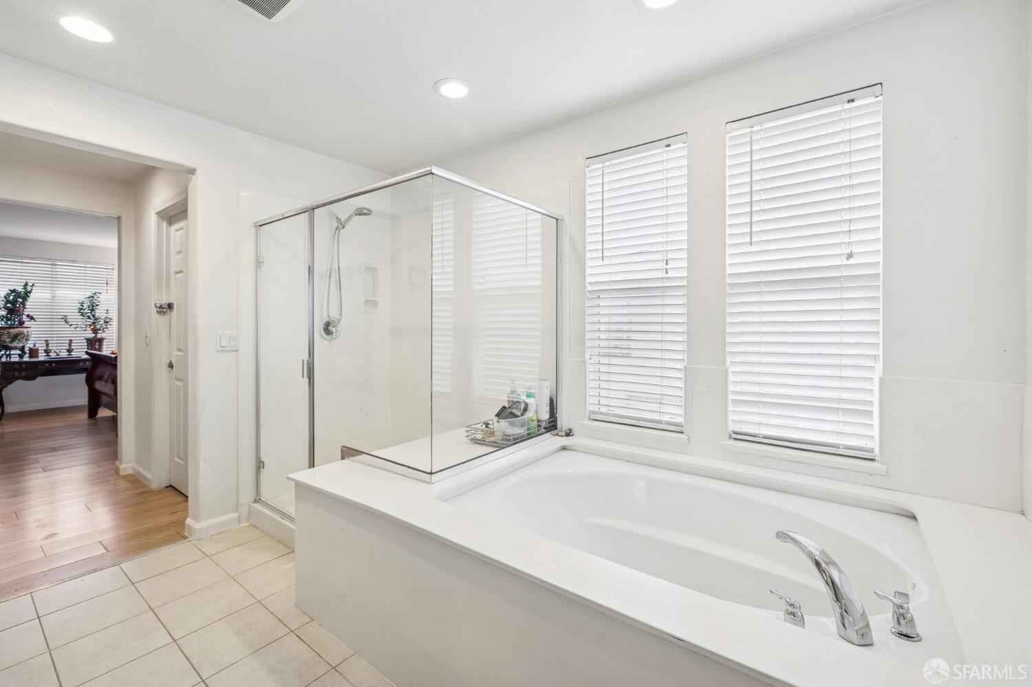 Detail Gallery Image 27 of 38 For 205 Montevina Way, Hayward,  CA 94545 - 5 Beds | 3 Baths