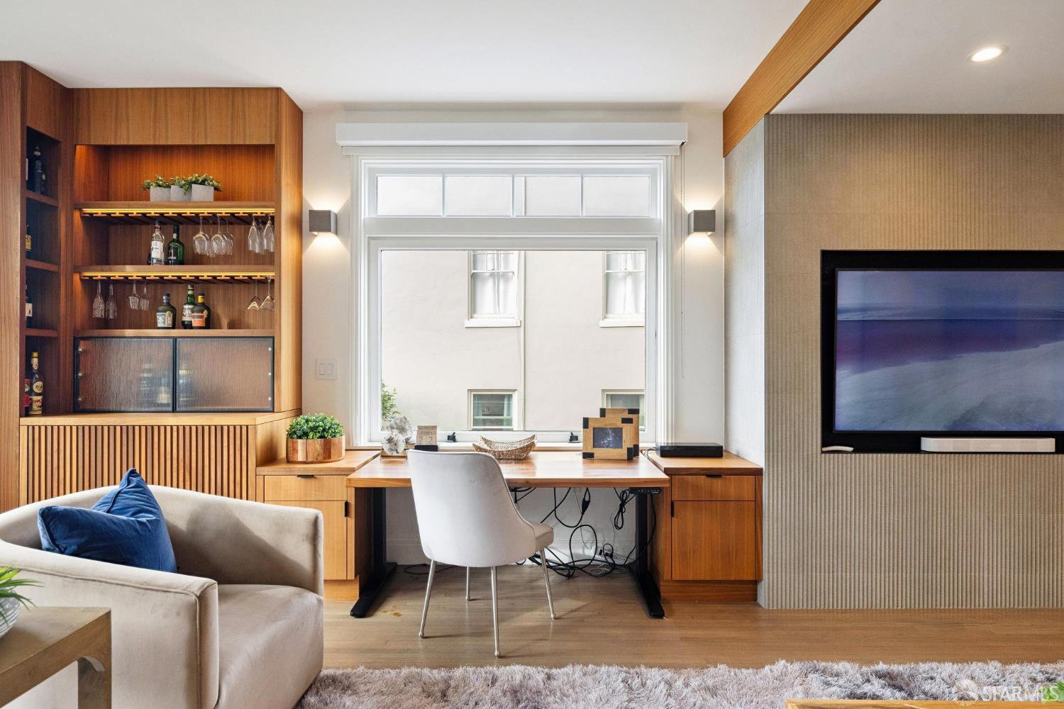 Photo #8: 425087818 Listing: Photo #8